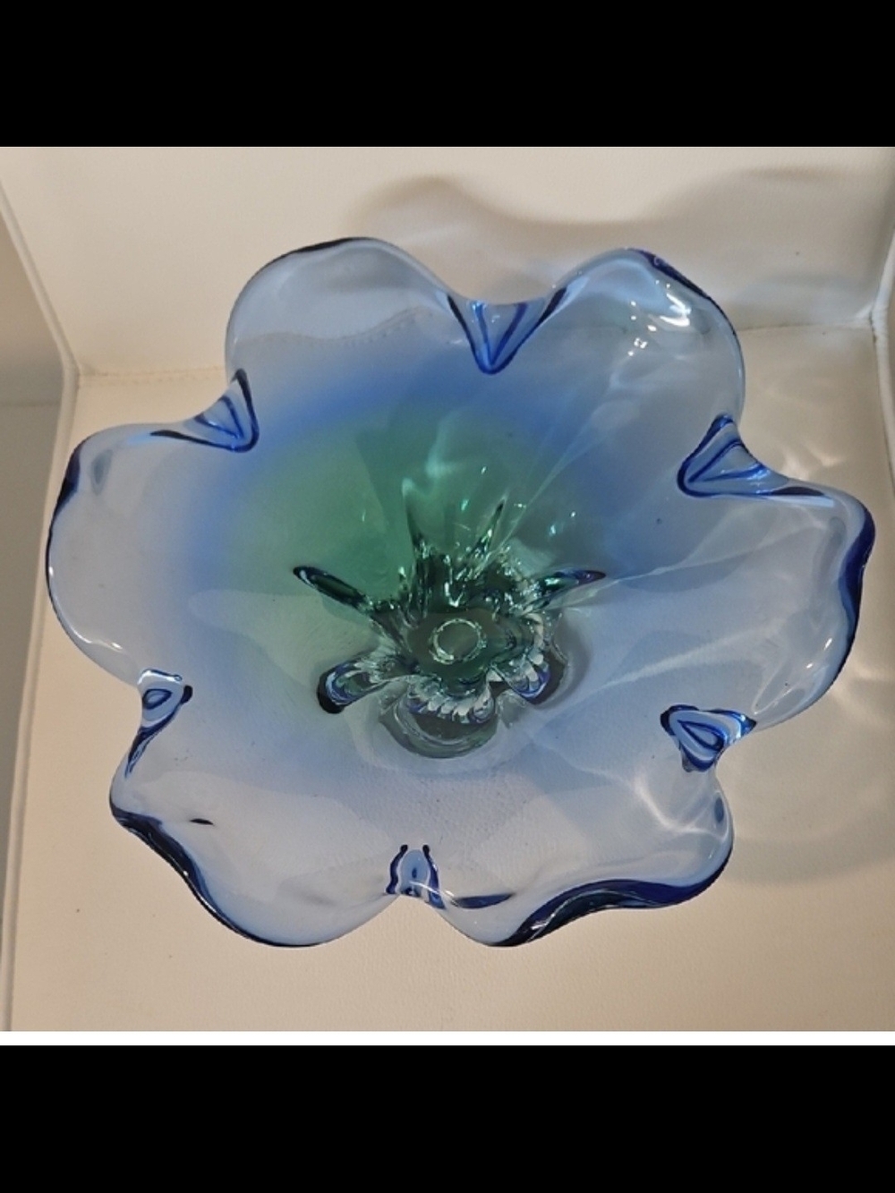 Vintage Royal Gallery Art Glass Bowl